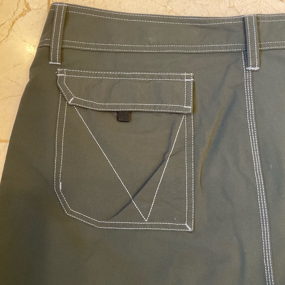 AFTCO Shorts, Army Green, NWOT, Flat Front, Zip, Belt Loops, Extra Pockets Sz 38 - Picture 8 of 14